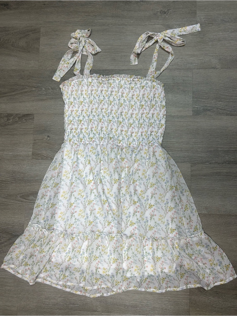 Francesca’s white spring floral blue, pink and yellow dress Sz S